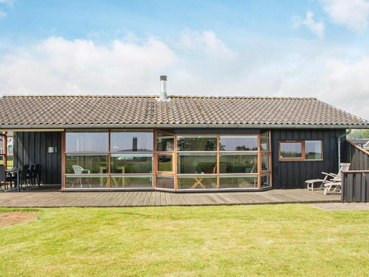 7 Person Holiday Home In Sj Lund Sjolund Eksteriør billede