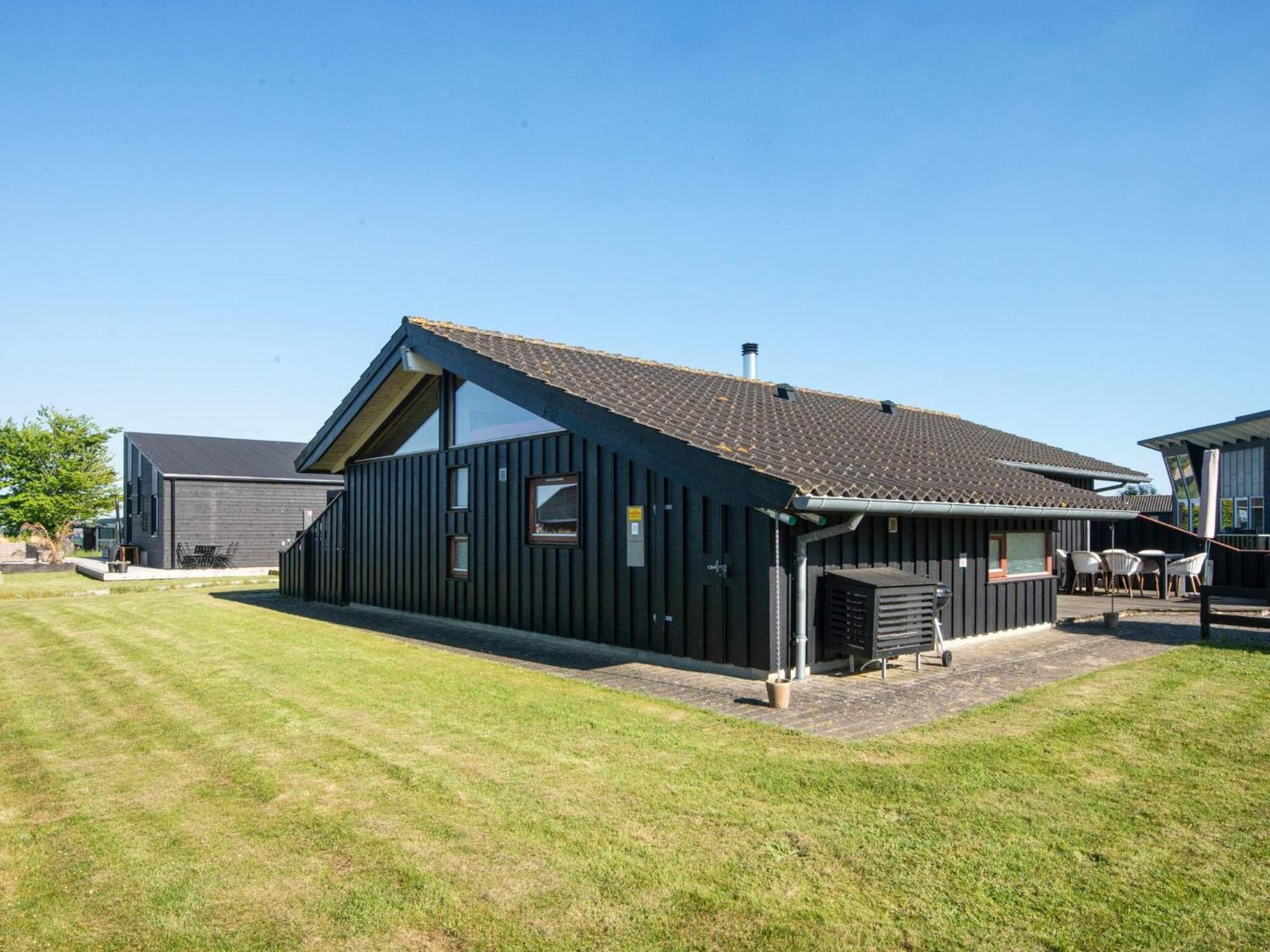 7 Person Holiday Home In Sj Lund Sjolund Eksteriør billede