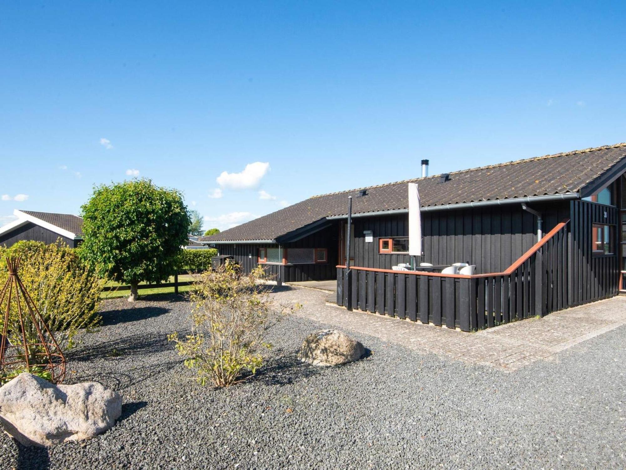 7 Person Holiday Home In Sj Lund Sjolund Eksteriør billede